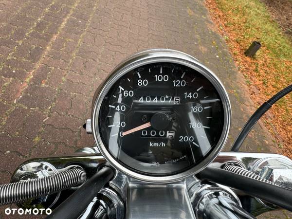 Suzuki Intruder - 22