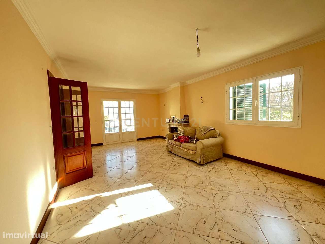 Moradia T4 com Vista Panorâmica – Conforto, Espaço e Localização Privi-9