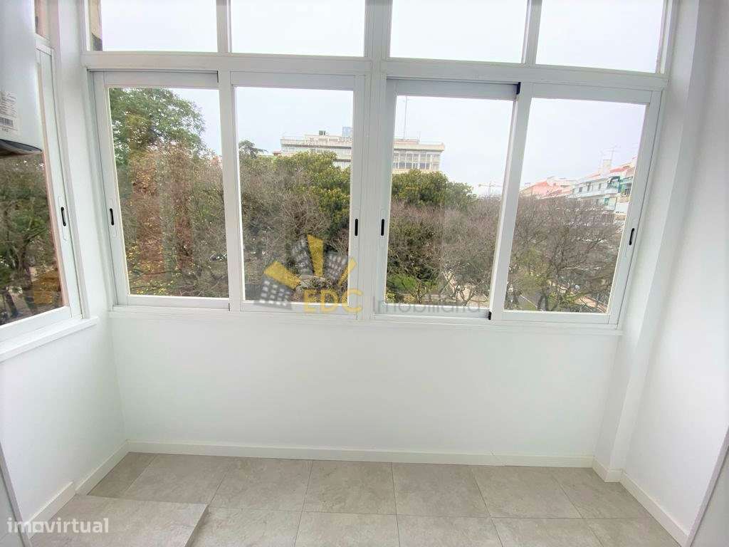 Apartamento T1 Totalmente Remodelado | Localizado em Arroios, perto... - Grande imagem: 5/19