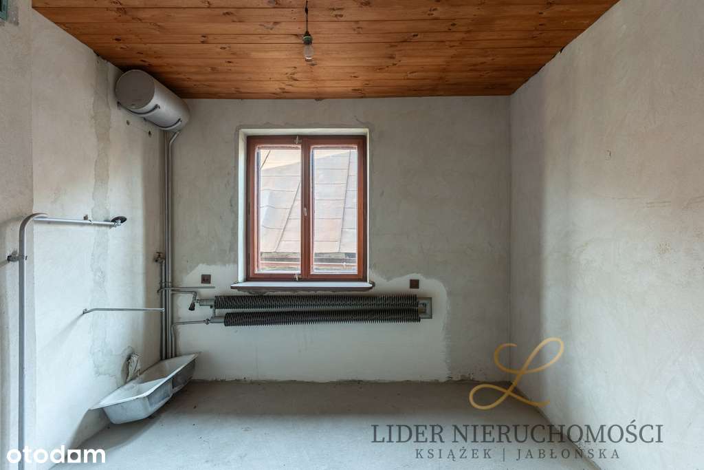 Dom do wykończenia w Majdanie Królewskim-19