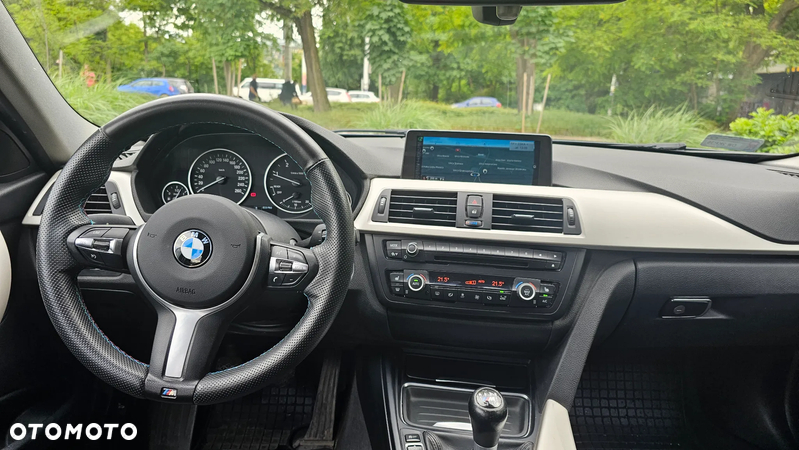 BMW Seria 3 320d Efficient Dynamics - 9