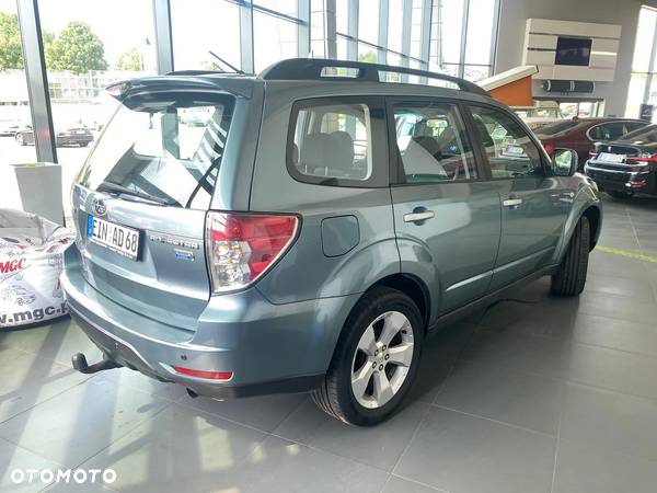 Subaru Forester 2.0D Exclusive - 6