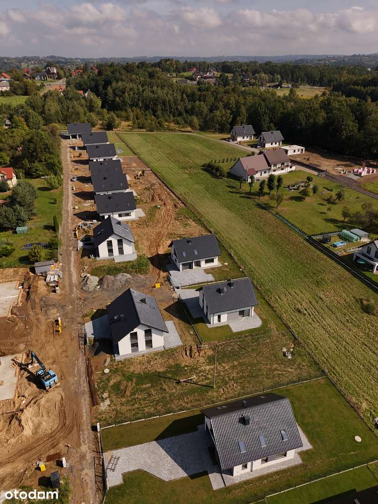 Funkcjonalny Dom z Garażem!-12