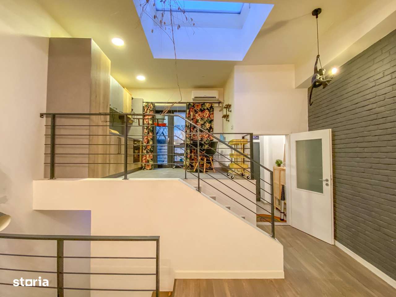 2 camere Crangasi I Comision 0 - Imagine principală: 4/16