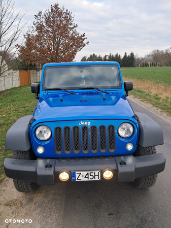 Jeep Wrangler 3.6 Unlim Night Eagle - 16