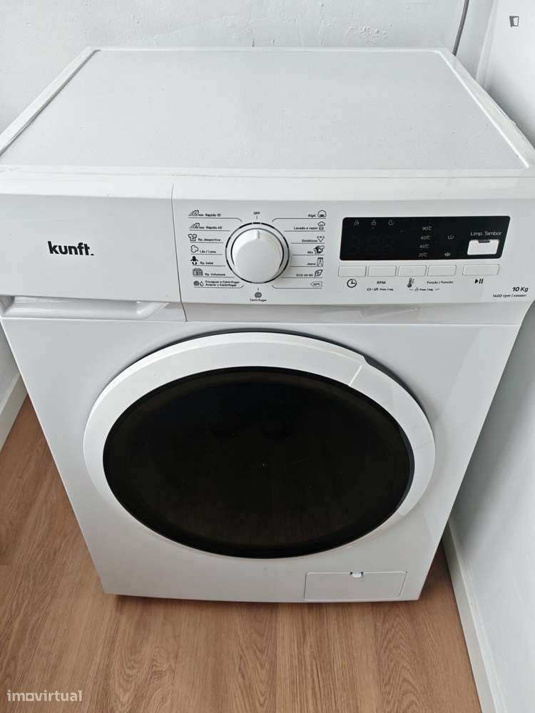 Quarto - localizado em Sé de Braga e São Lázaro Braga - Grande imagem: 5/10