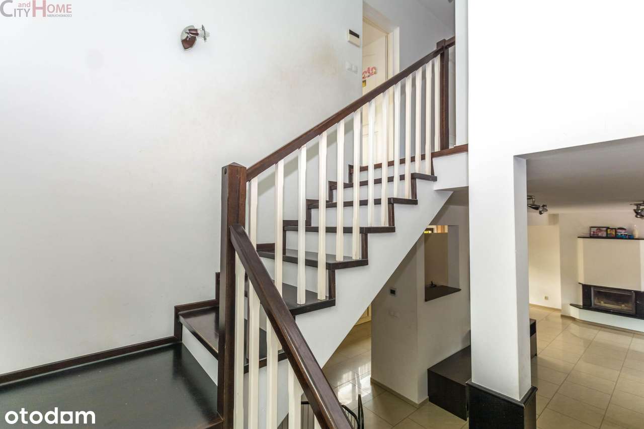 Wolnostojacy funkcjonalny dom 250m2 Białołęka-Henryków-7