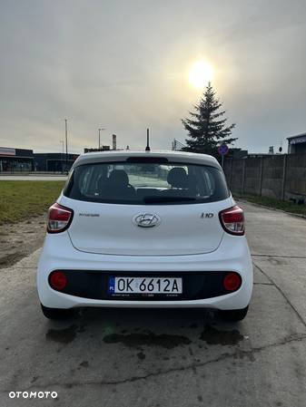 Hyundai i10 1.0 - 4