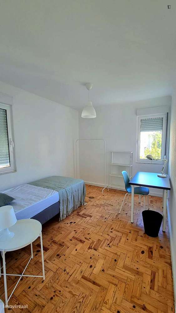 Quarto - localizado em Olivais Lisbon - Grande imagem: 5/9