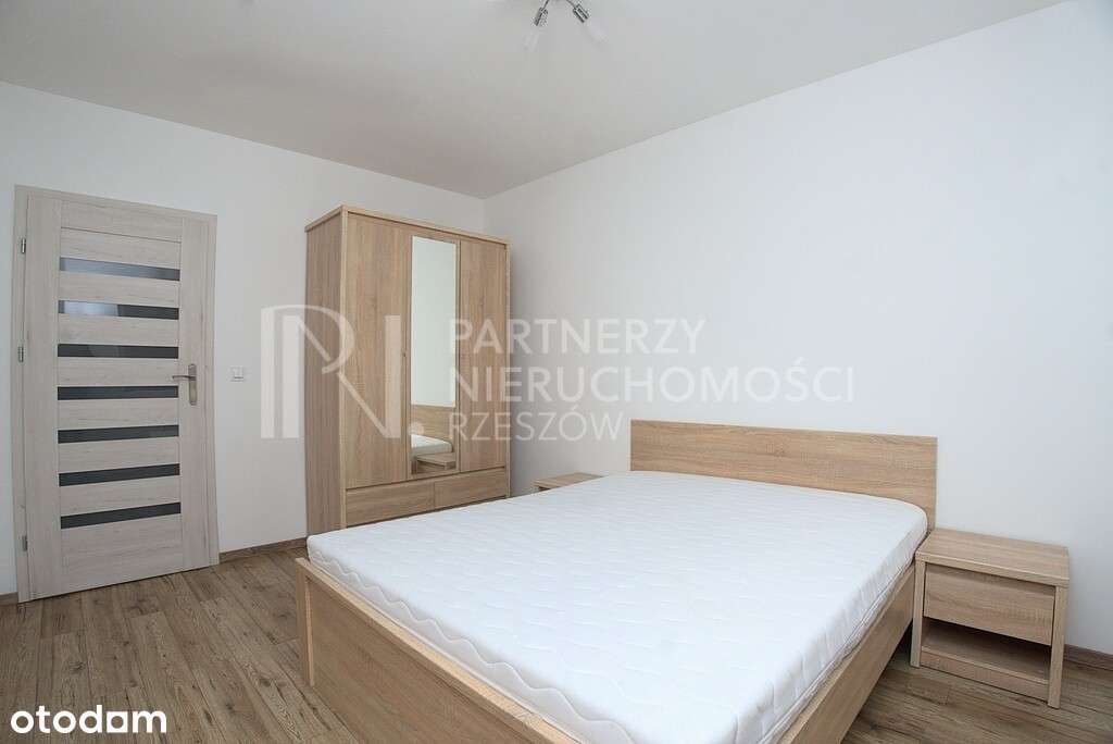 2 Pok z Oddzielną Kuchnia i Garażem - Skyres - Pełny obrazek: 5/8