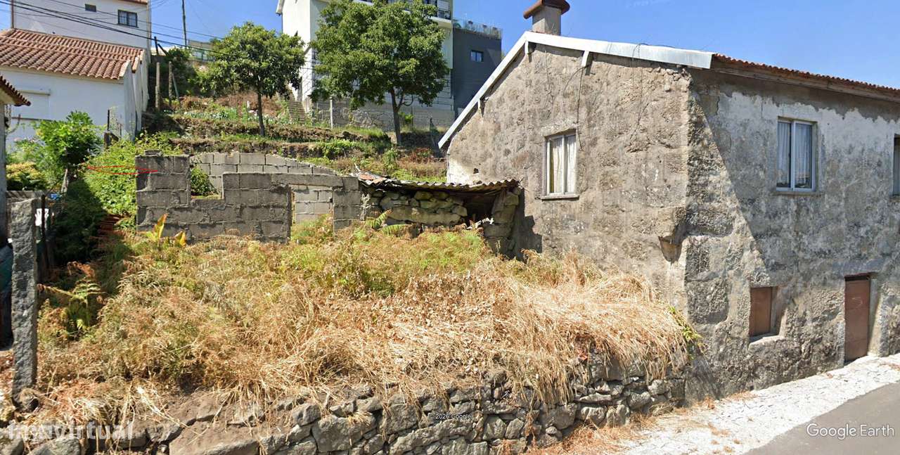 Moradia em pedra para restauro em Fafe - Grande imagem: 4/4