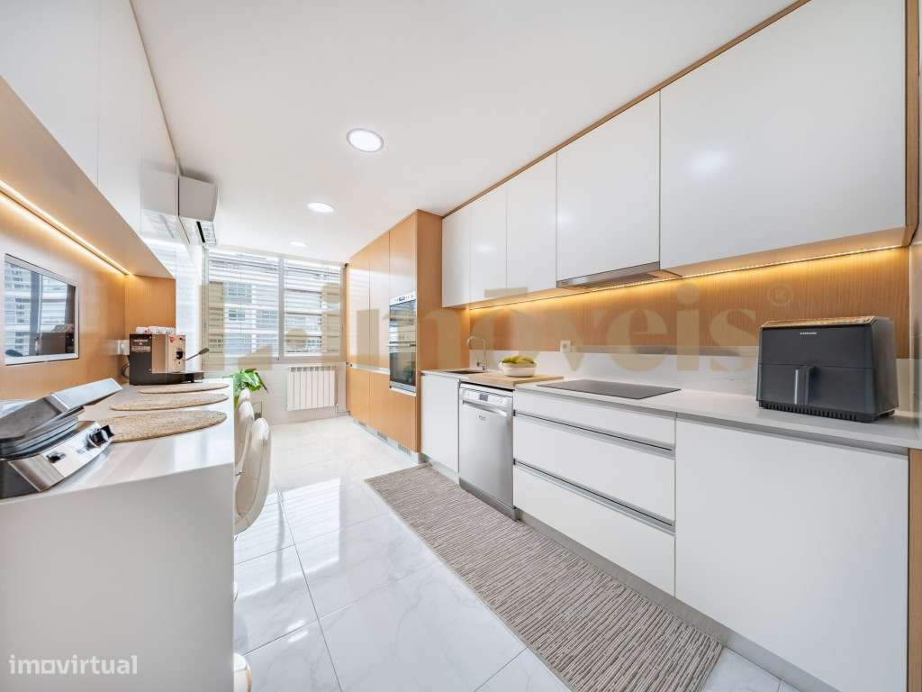 APARTAMENTO T3, MOBILADO E EQUIPADO, NO FÓRUM, VIZELA.-9