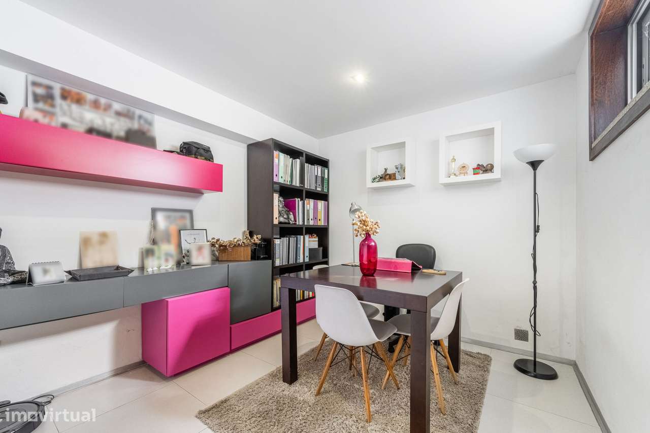 Moradia T3 + escritório em Sande São Lourenço -Guimarães-24