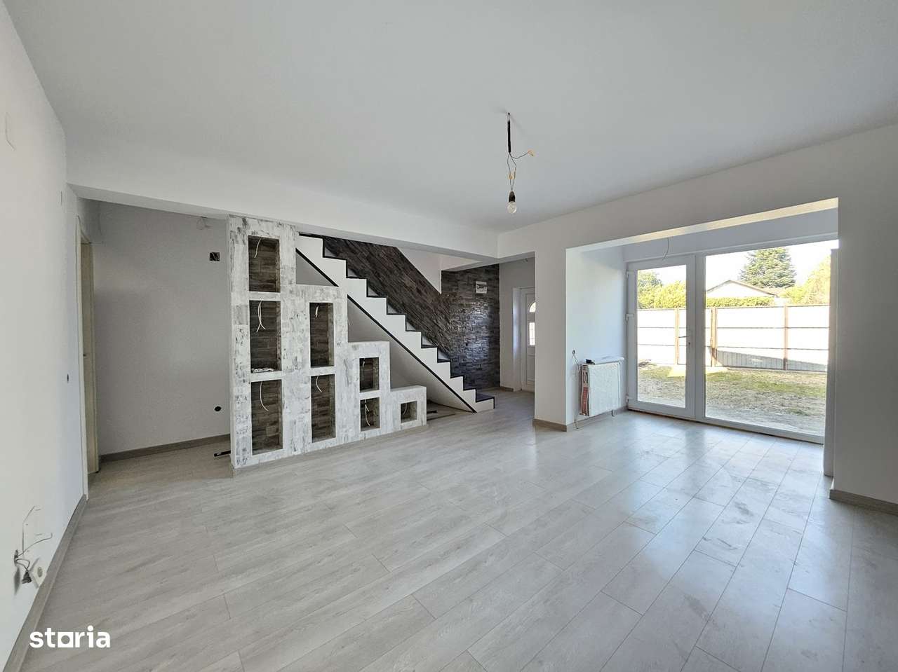 Oferta vanzare parte din duplex P+M Pitesti, 138000 EURO-8