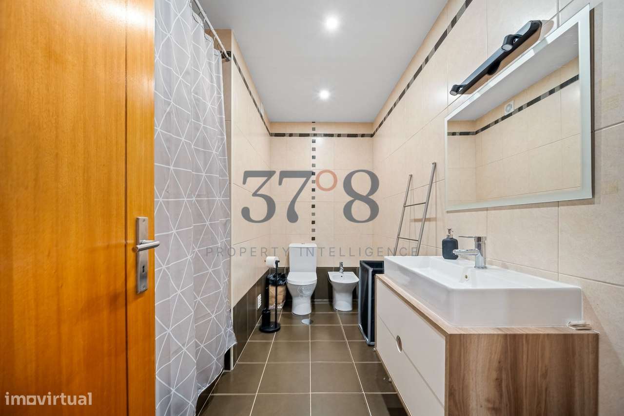 T4 - Moradia Versátil com Terraços, Garagem Dupla - Tavira Residencial-10