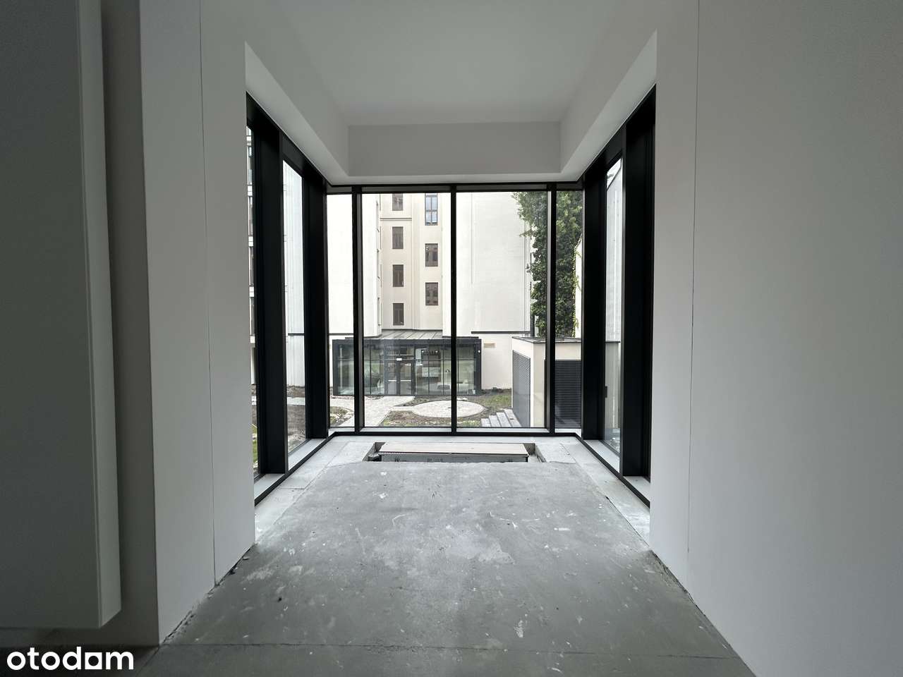 Przestronny apartament  w Centrum w stanie deweloperskim z garażem - Pełny obrazek: 4/13