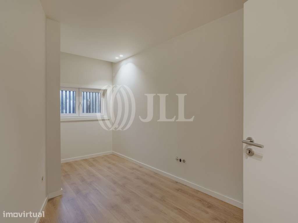 Apartamento T4 duplex jardim privativo nas Antas, Porto-21