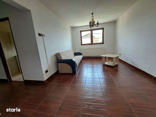 Zona Balaban, micro 5 Targoviste, Vanzare apartament 3 camere - Imagine principală: 4/10