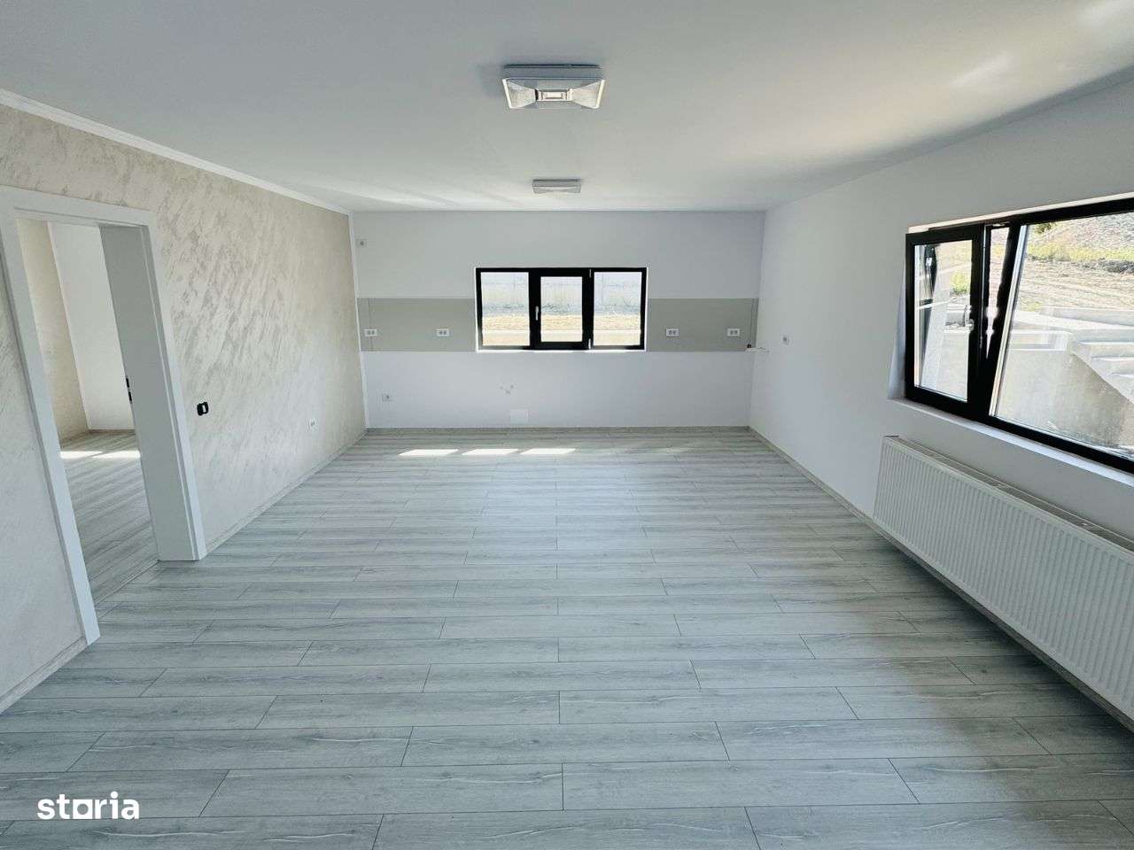 Langa ASFALT! CANALIZARE! Casa 4 camere, Valea lupului - Imagine principală: 2/7