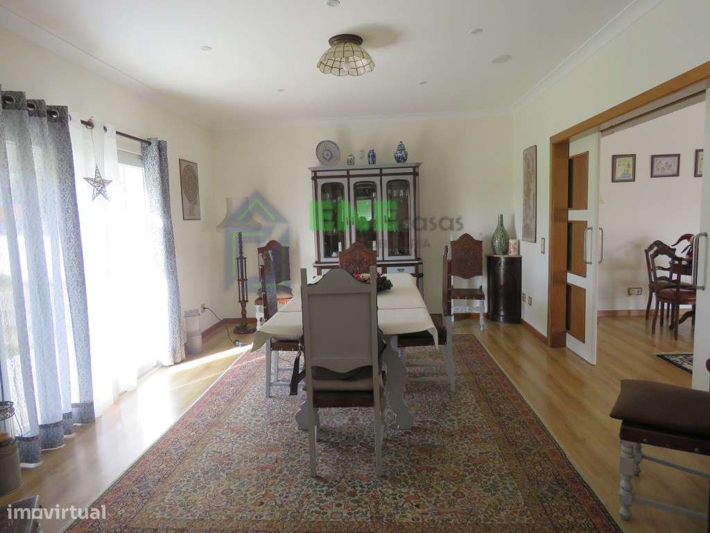 Moradia T5 Isolada em Barril-22