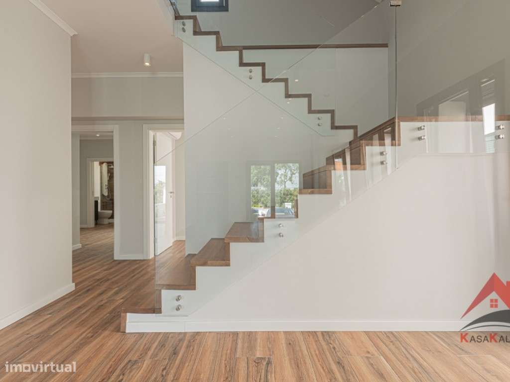 Oportunidade Única em Palmela Duas Moradias | Excelente Opção para ...-14