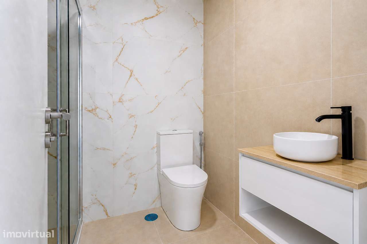 T2 a Estrear junto ao parque central da Amadora | Design moderno-5