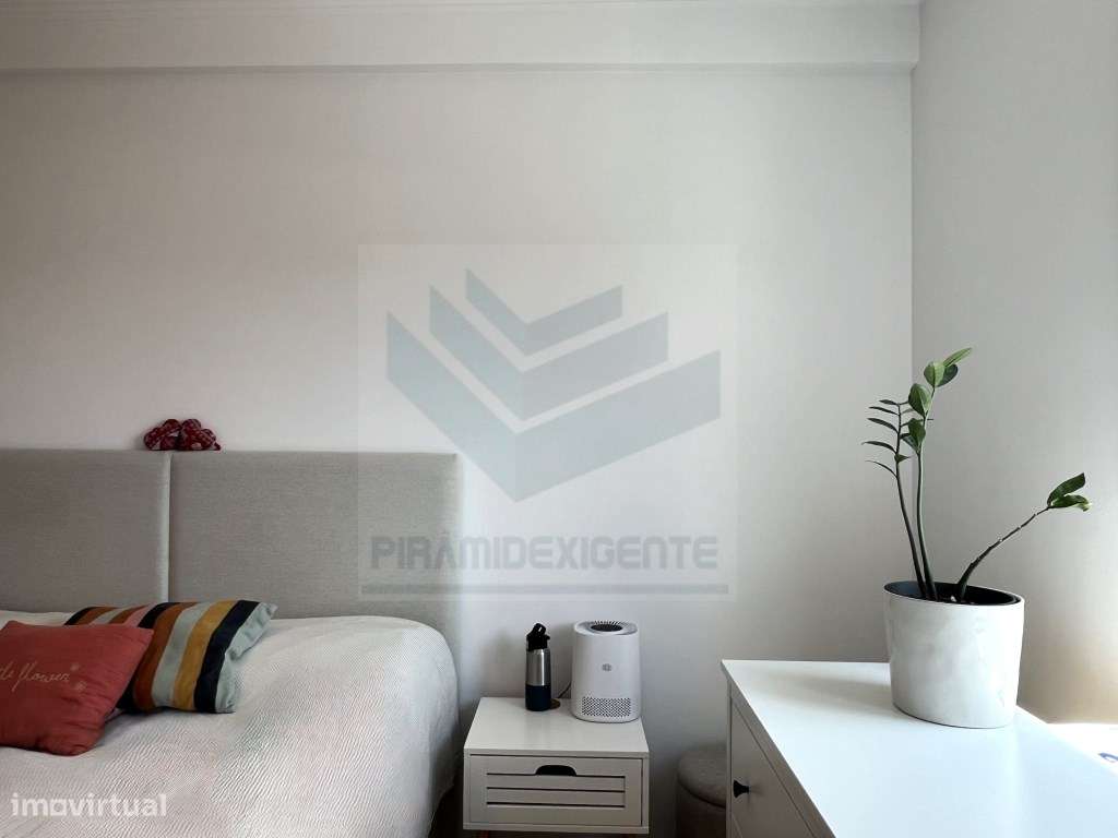 APARTAMENTO 1ºANDAR, T2, ESTACIONAMENTO, VISTA DESAFOGADA-15