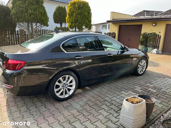 BMW Seria 5 535d xDrive Luxury Line - 2