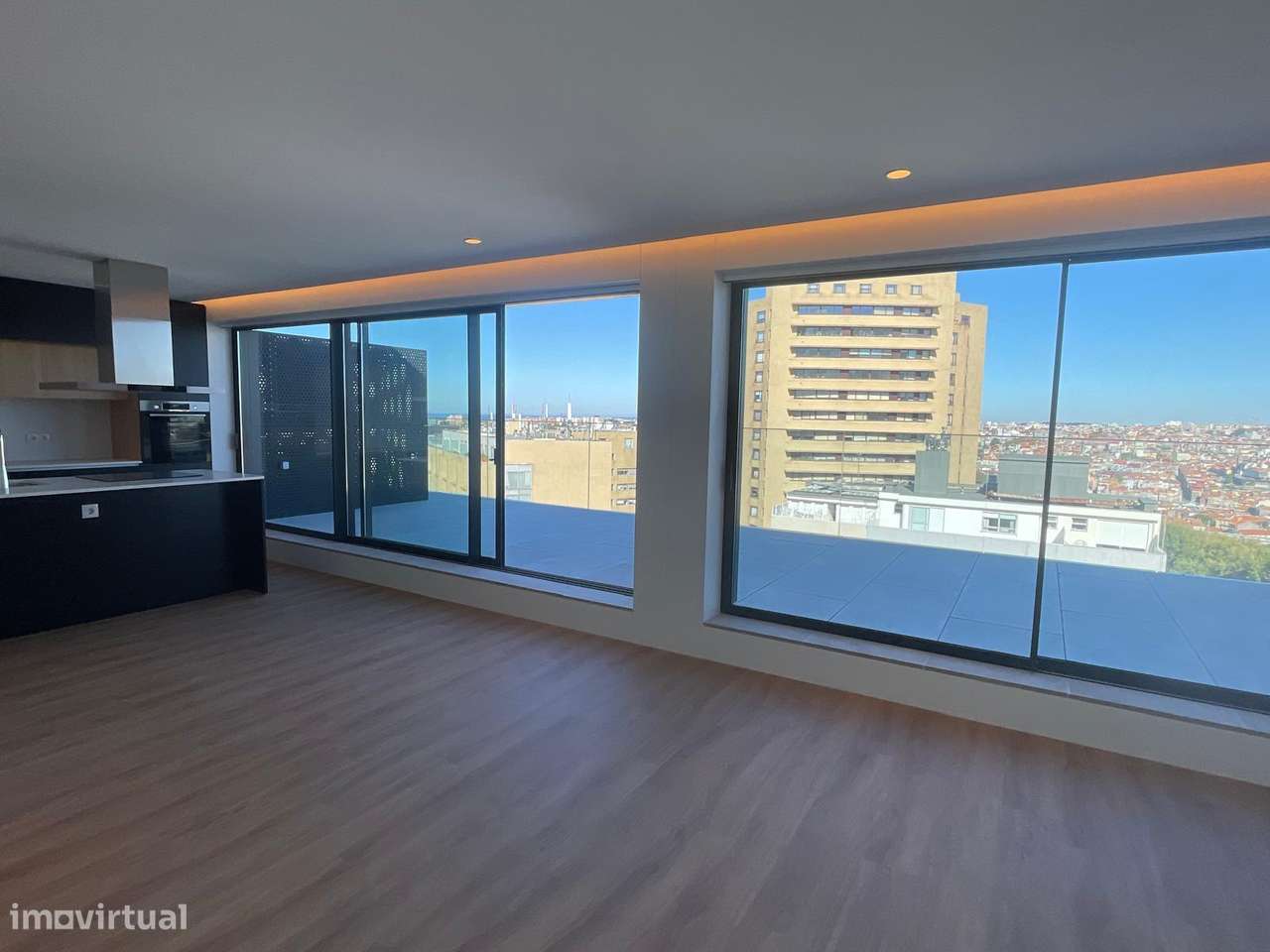 Penthouse T2 de Luxo Av. da República (Gaia)-0