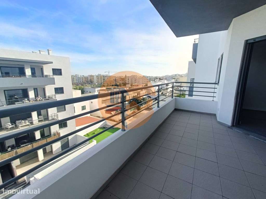 Apartamento T4 em Condomínio com Piscina . - Grande imagem: 2/39