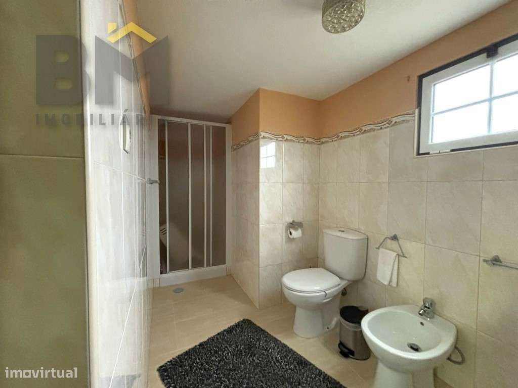 Moradia T4 com 5000m2 de terreno - Escalos de Baixo (Castelo Branco)-26