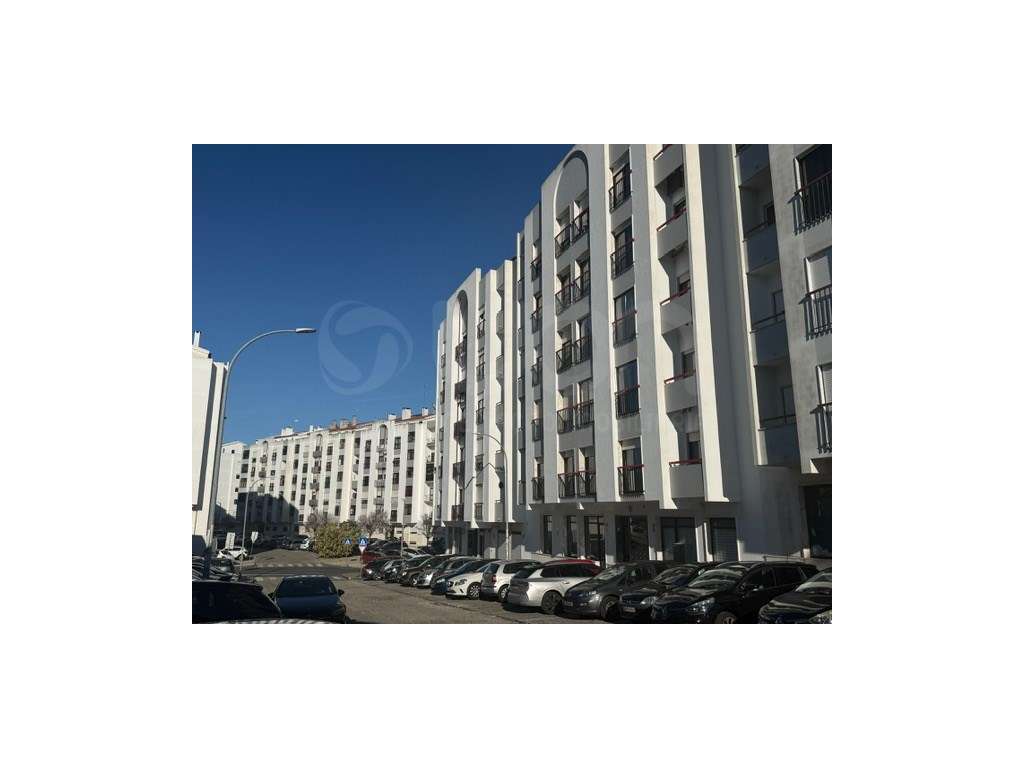Apartamento T3 em Rio de Mouro, Sintra-17