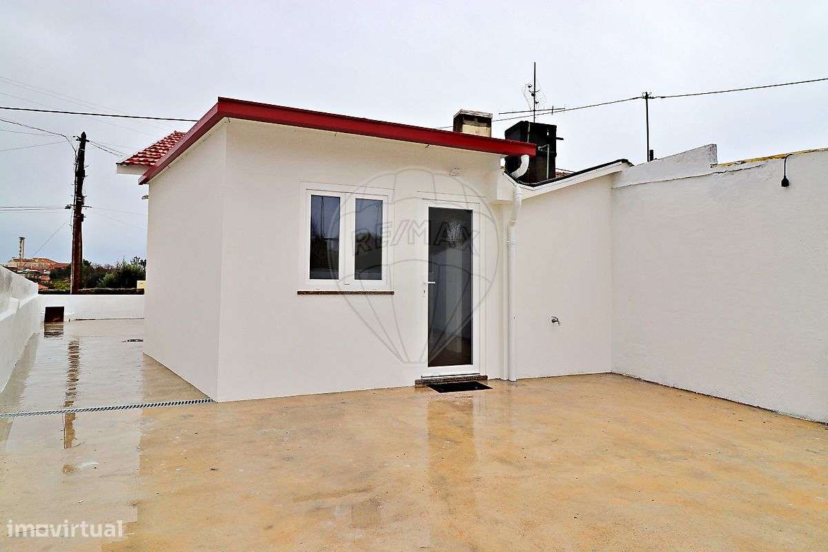 Moradia T1 para arrendamento - Grande imagem: 2/9