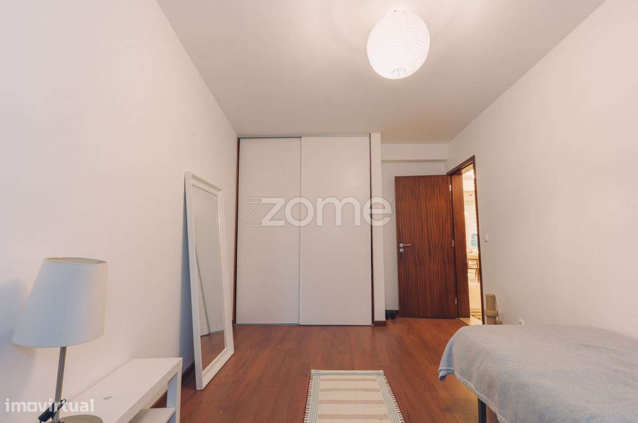 Moradia T2+1 Renovada a 100m do Mar – São Roque-20