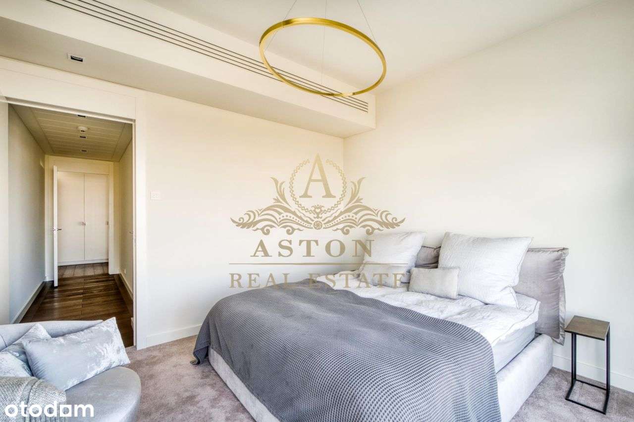 Spektakularny narożny apartament z widokiem na Pki-8