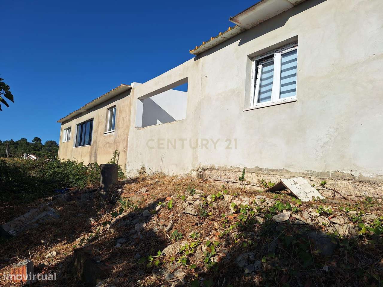 Moradia T3 com 99 m² e terreno de 4.179 m² em Covas de Coina-11