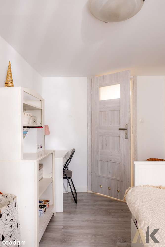 Uroczy azyl z potencjałem budowlanym-9