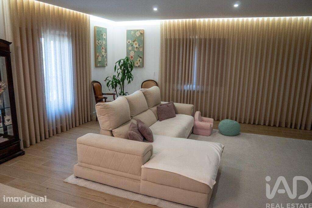 Casa / Villa T4 em Santa Comba de 418,00 m2 - Grande imagem: 5/30