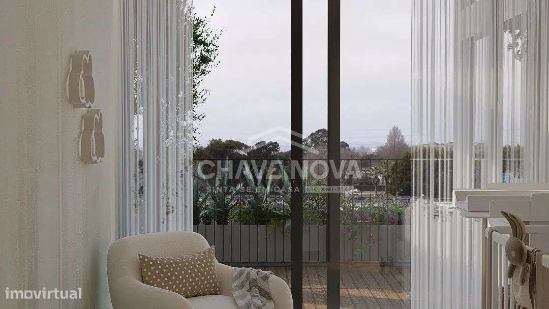 T3 Novo Último Piso c/ Terraço e Box em Santa Marinha (Coimbrões)-9