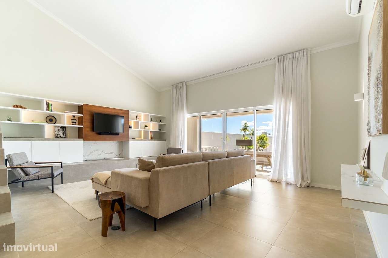 Viver Bem no Algarve: Moradia de Luxo em Vilamoura-1