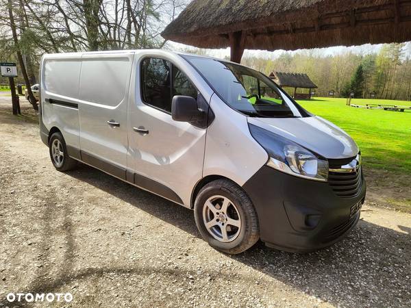 Opel Vivaro - 10