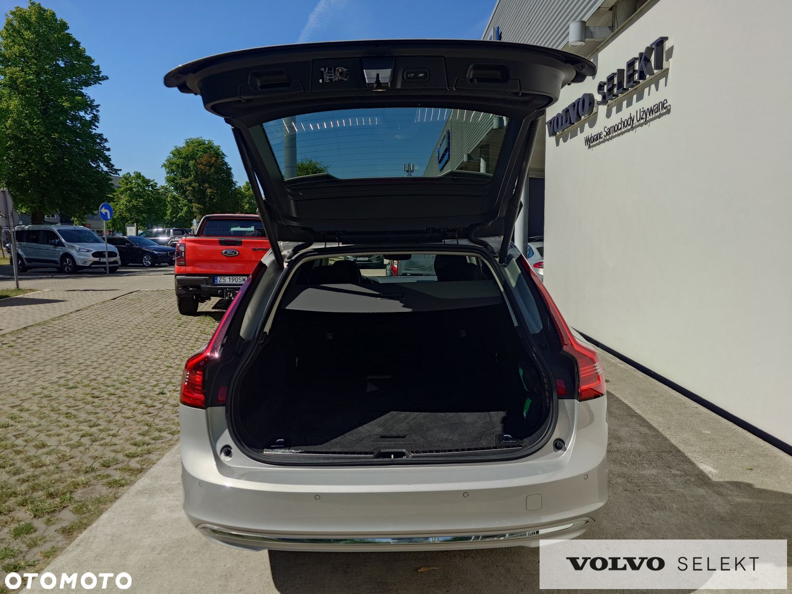 Volvo V90 - 16