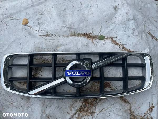 grill atrapa volvo xc70 07- 31283902 - 1