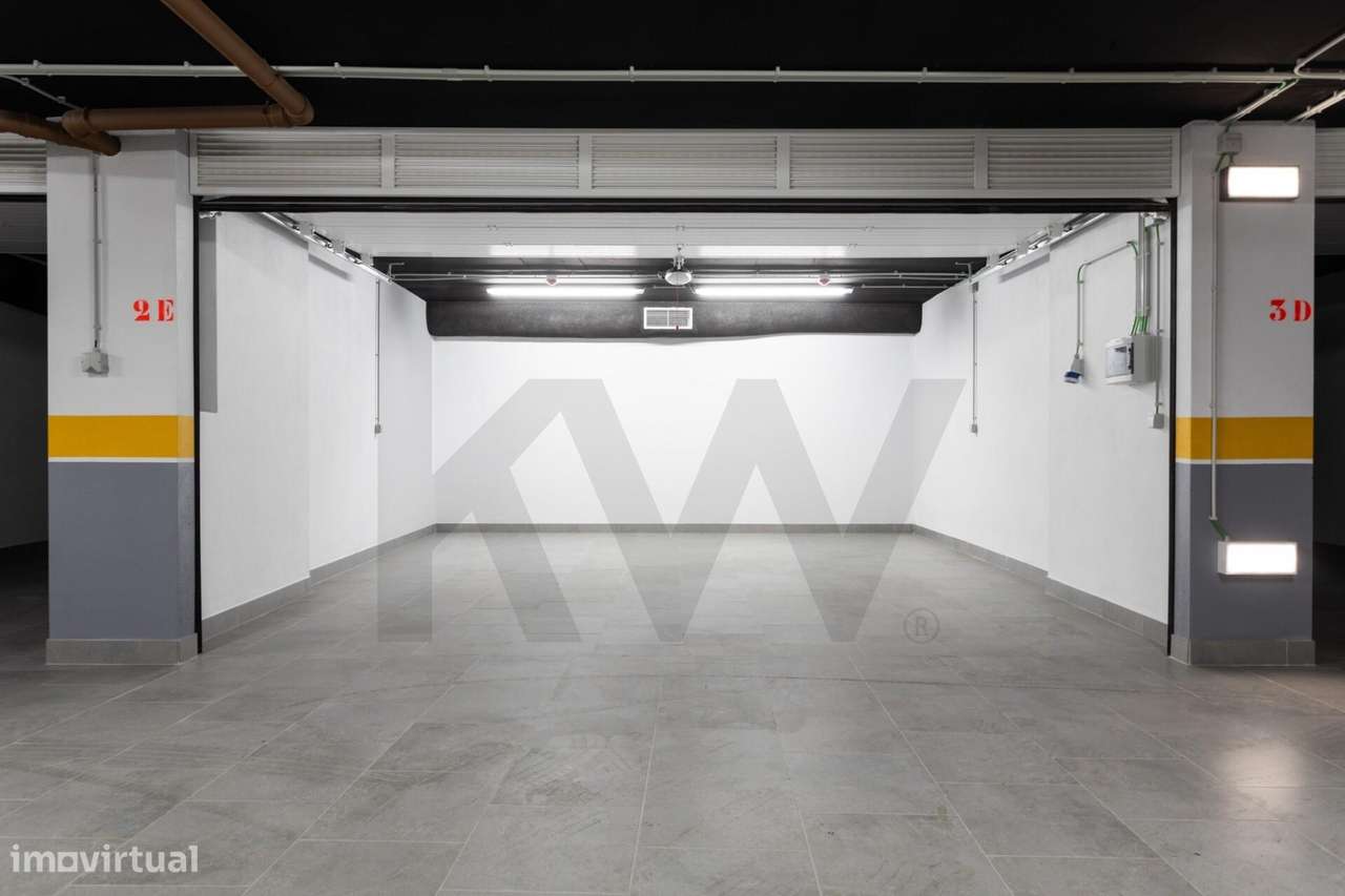 Exclusivo T3 Novo com Varandas de 51m2 | 2 Lugares de Garagem e Arreca-53