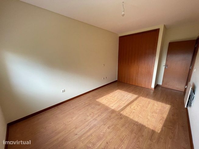 Apartamento T3 com garagem dupla – São Bernardo-14