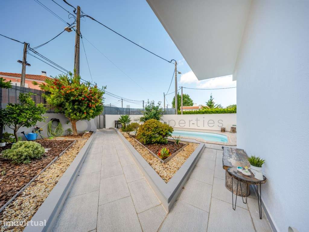 Moradia com piscina nas Quintinhas-46