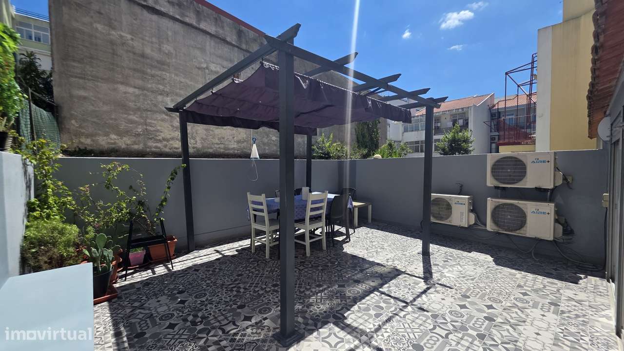 T3 Premium Remodelado no centro de lisboa com terraço Privado-1
