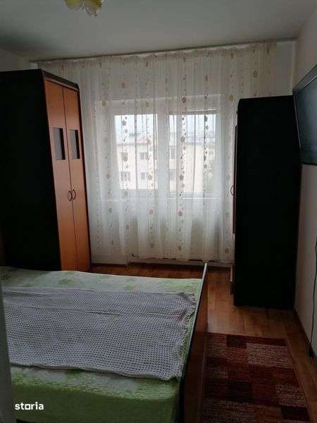 Apartament cu 3 camere - Imagine principală: 4/8