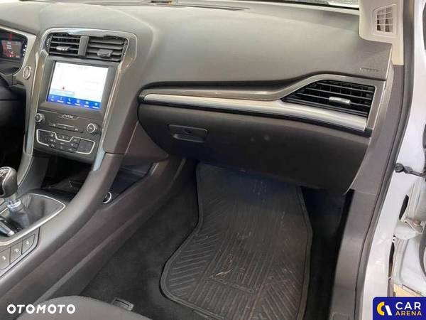 Ford Mondeo - 29