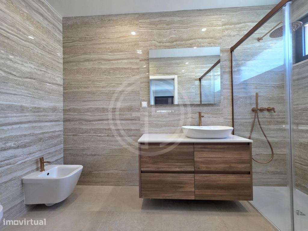 Apartamento T3 novo em condomínio com piscina, no centro de Vilamou...-15